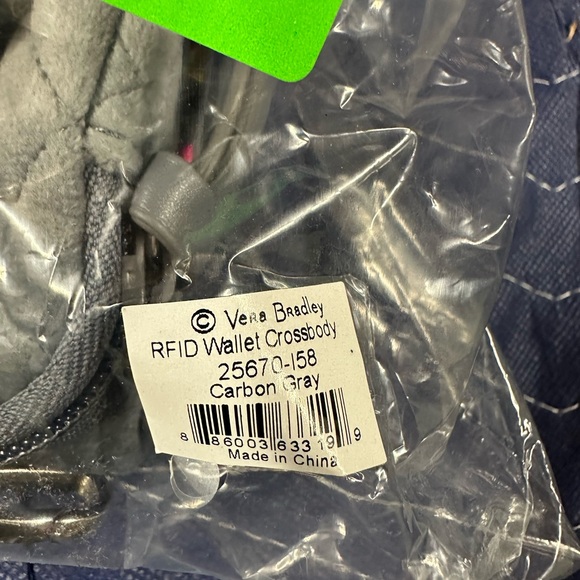 SOLD Vera Bradley RFID Crossbody Wallet - Picture 2 of 4